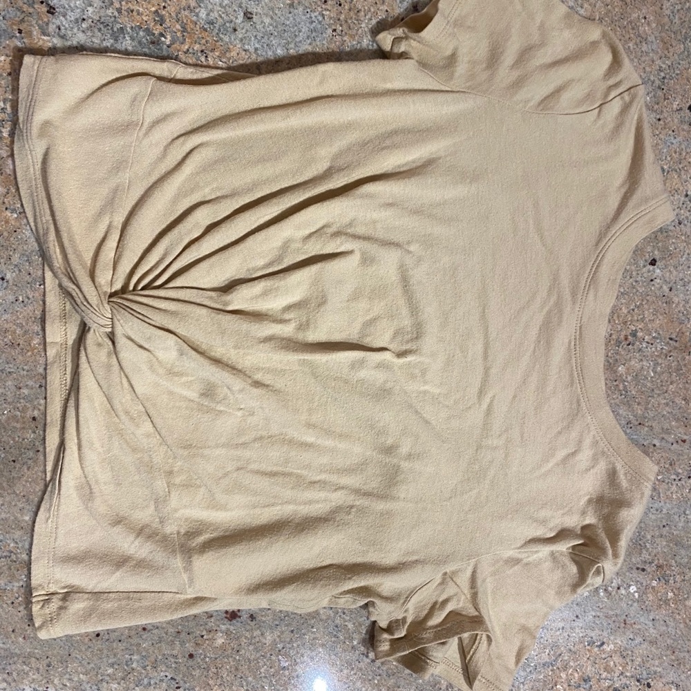 Short sleeve shirt